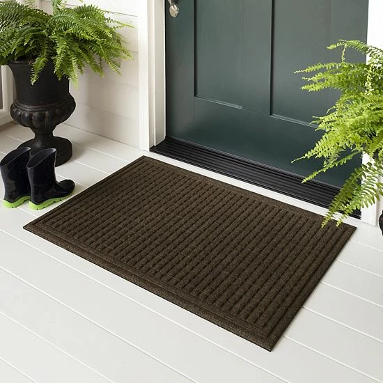 Mohawk Home Mohawk® Home Waffle Grid Impression Doormat Onyx 3 Mohawk Home Mohawk® Home Waffle Grid Impression Doormat Onyx - Image 3